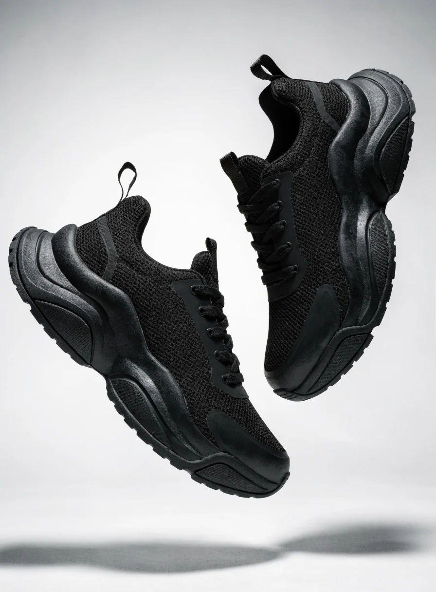 Sneaker noir intégral Refresh Chaussures